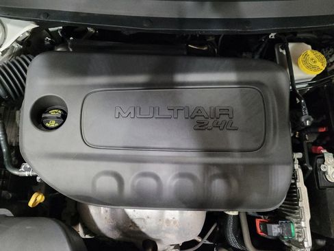 Used 2020 Jeep Cherokee Limited image 30