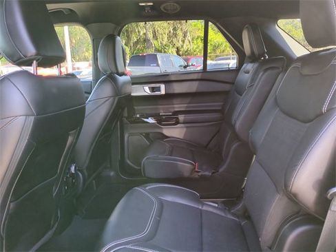 Used 2022 Ford Explorer ST w/ Equipment Group 401A image 17