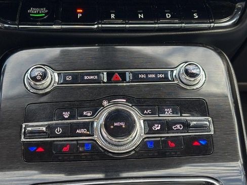 Used 2022 Lincoln Nautilus Reserve image 24