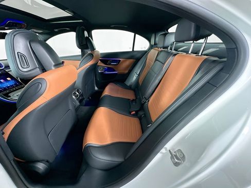 Used 2025 Mercedes-Benz C 300 Sedan image 25