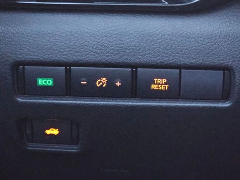 New 2025 Nissan Sentra SR w/ Midnight Edition image 16