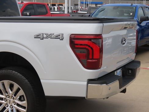 Used 2025 Ford F150 Lariat w/ Equipment Group 502A High AWD/4WD image 15