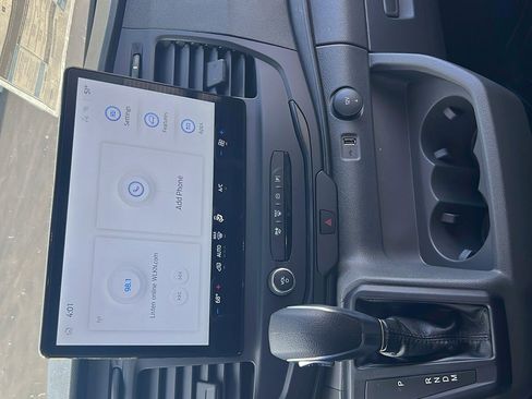 New 2026 Ford Transit 250 148 Medium Roof image 21