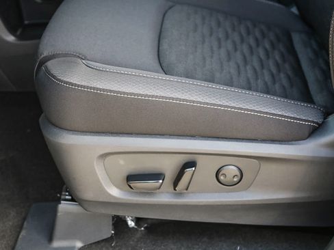 New 2025 Nissan Pathfinder SV FWD image 23
