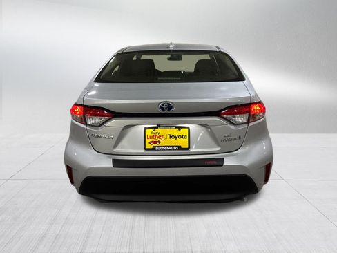 Used 2023 Toyota Corolla LE FWD image 5
