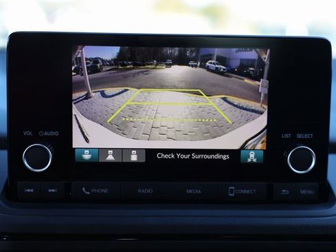 Used 2023 Honda Accord EX image 23