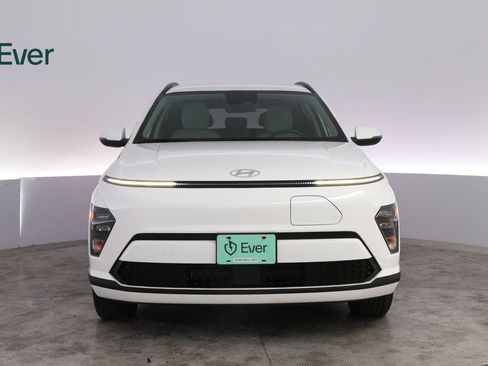 Used 2025 Hyundai Kona SEL FWD image 12