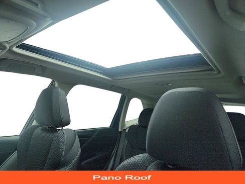 Used 2022 Subaru Forester Premium image 12