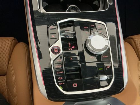 Certified 2024 BMW X7 xDrive40i w/ M Sport Package image 14