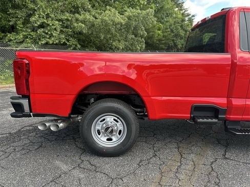 New 2025 Ford F250 XL w/ XL Chrome Package image 16