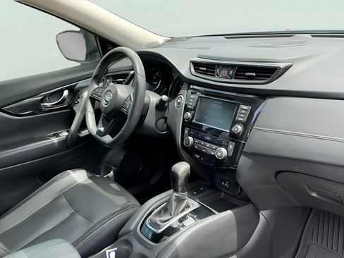 Used 2020 Nissan Rogue SL w/ Premium Package FWD image 14