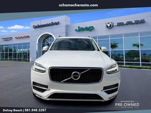 Used 2019 Volvo XC90 T6 Momentum AWD/4WD image 2