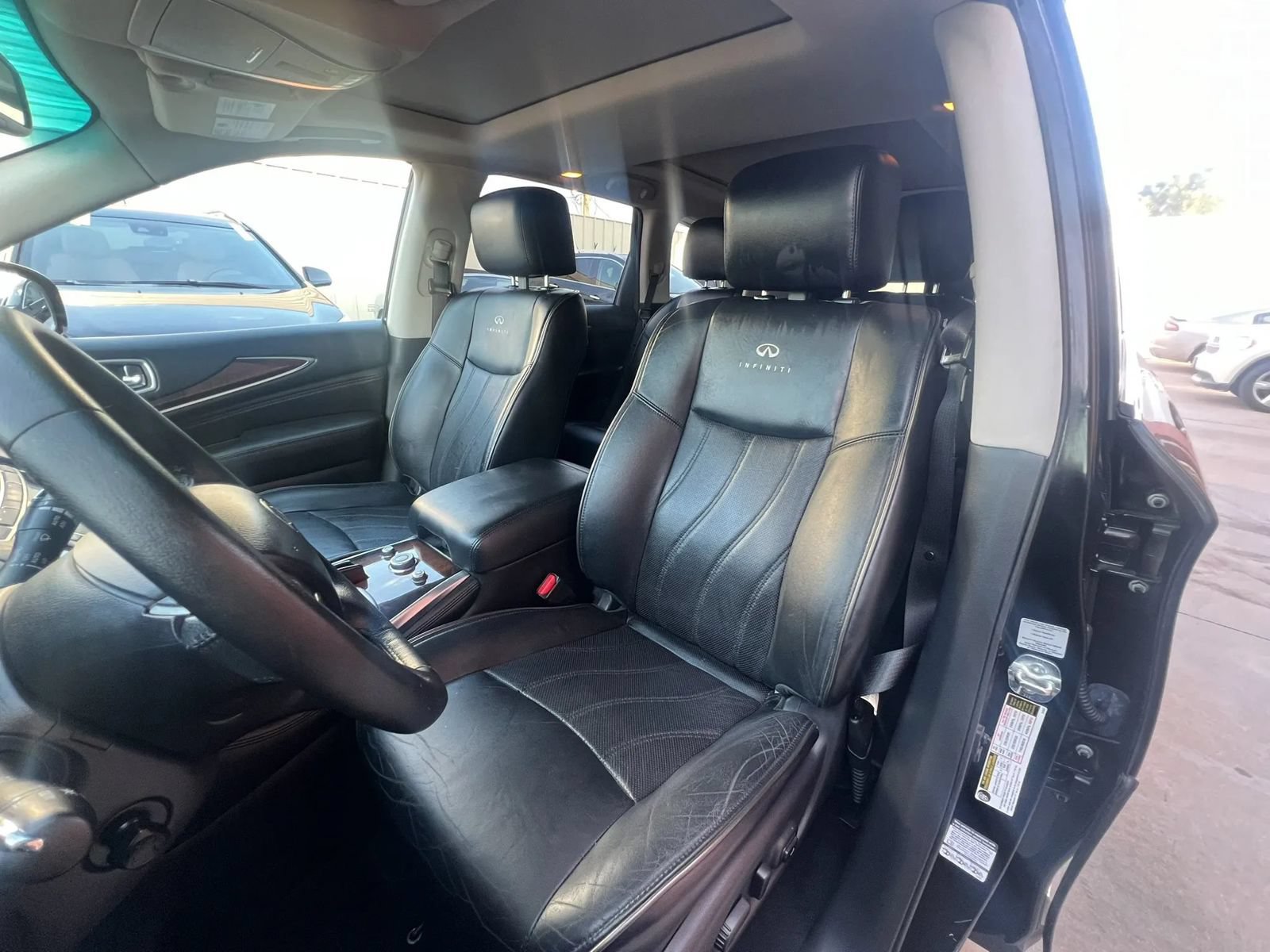 Used 2014 INFINITI QX60 Luxe w/ Deluxe Touring Package AWD/4WD image 15