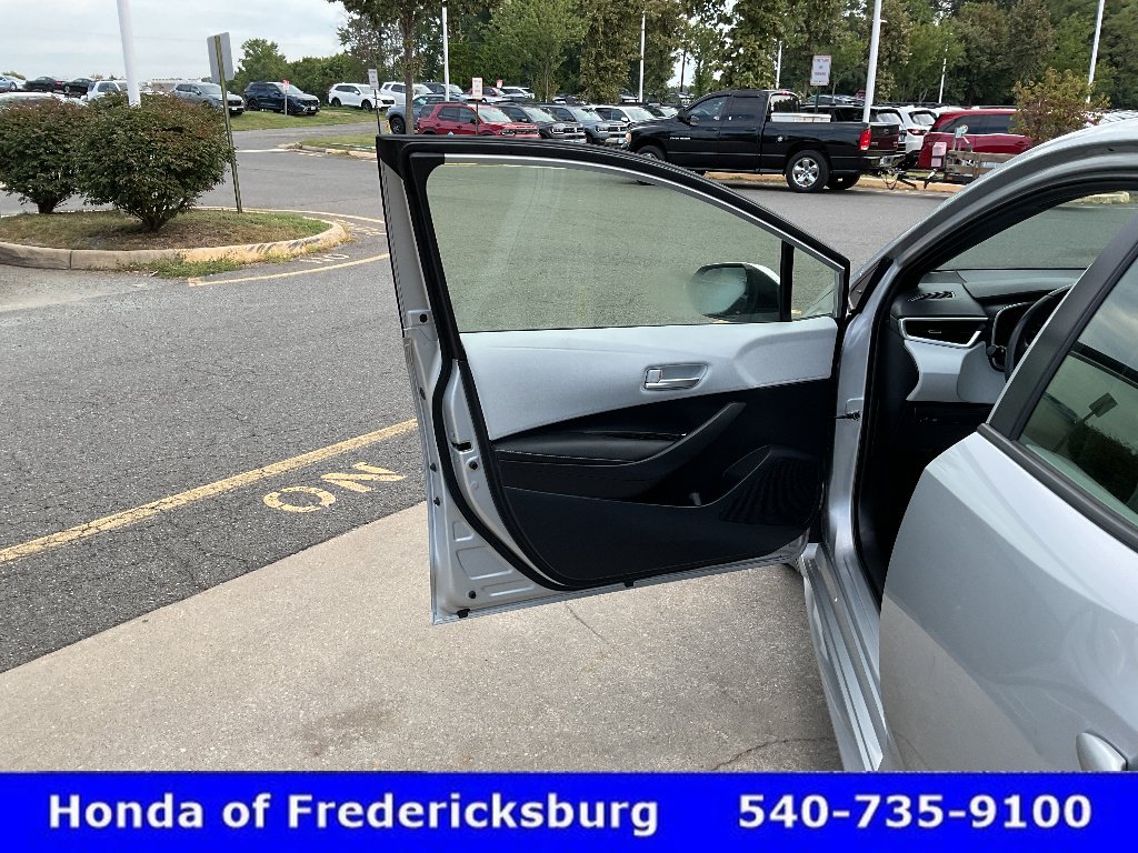 Used 2021 Toyota Corolla SE FWD image 28