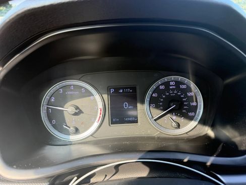 Used 2019 Hyundai Sonata SE w/ Cargo Package FWD image 9