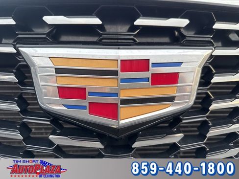 Used 2025 Cadillac XT5 Premium Luxury image 10