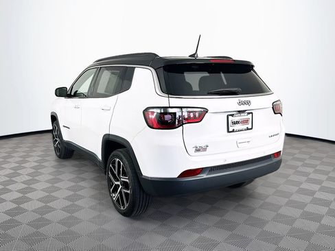 Certified 2025 Jeep Compass Limited AWD/4WD image 7