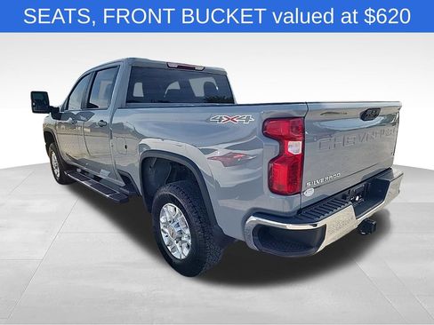 Used 2024 Chevrolet Silverado 2500 LT w/ Convenience Package AWD/4WD image 3