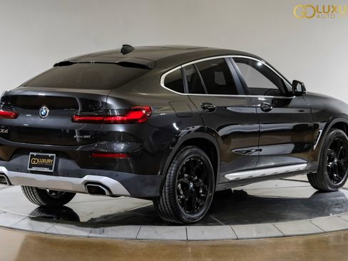 Used 2025 BMW X4 xDrive30i image 10