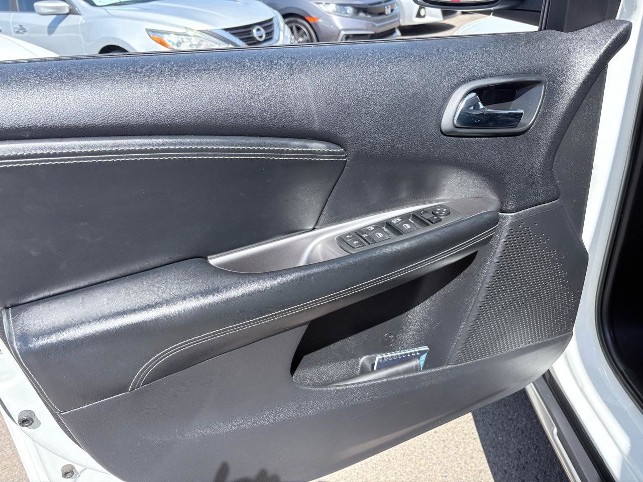 Used 2015 Dodge Journey Crossroad w/ Flexible Seating Group FWD image 19