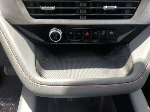 New 2026 Ford Explorer Active AWD/4WD image 23