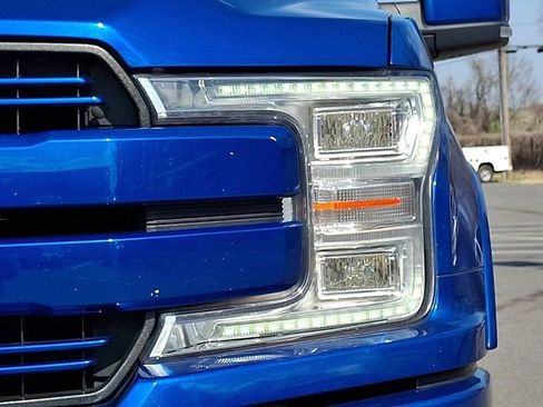 Used 2018 Ford F150 Lariat w/ Equipment Group 502A Luxury image 9