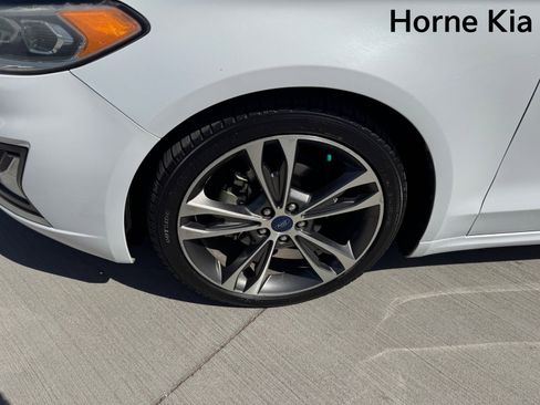 Used 2019 Ford Fusion Titanium AWD/4WD image 8
