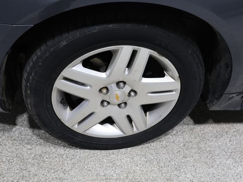 Used 2010 Chevrolet Impala LT w/ Luxury Edition Package image 8