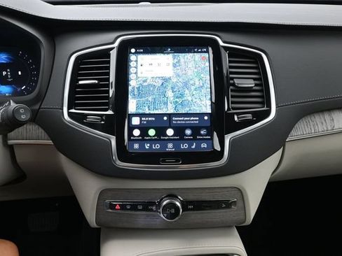 Used 2024 Volvo XC90 B6 Ultimate AWD/4WD image 14