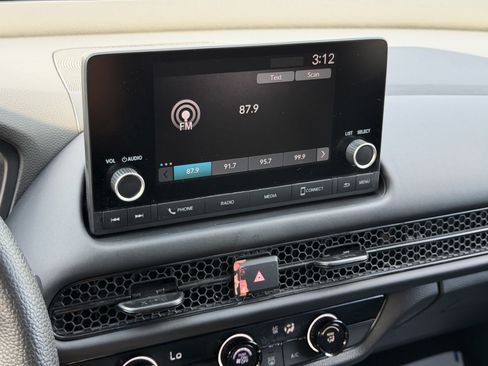 Used 2024 Honda HR-V LX image 21