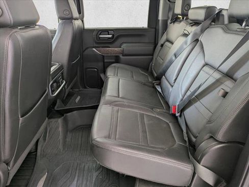 Used 2022 GMC Sierra 2500 Denali w/ Denali Ultimate Package AWD/4WD image 17