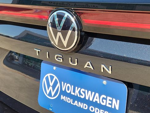 New 2026 Volkswagen Tiguan S FWD image 10