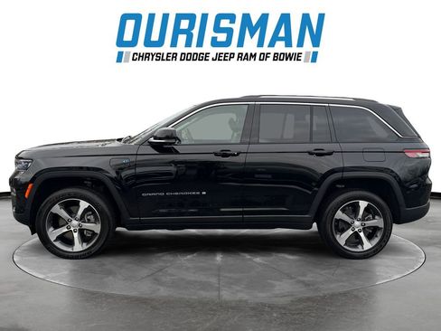 Used 2023 Jeep Grand Cherokee 4WD 4xe w/ Luxury Tech Group II image 3
