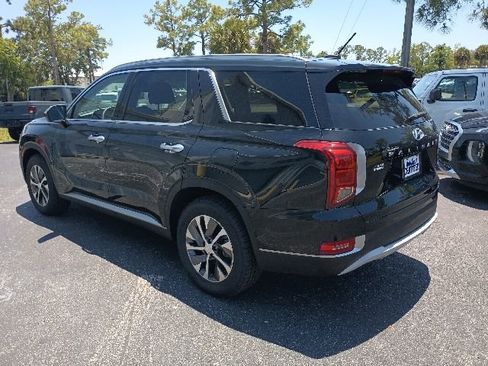 Used 2022 Hyundai Palisade SEL FWD image 3