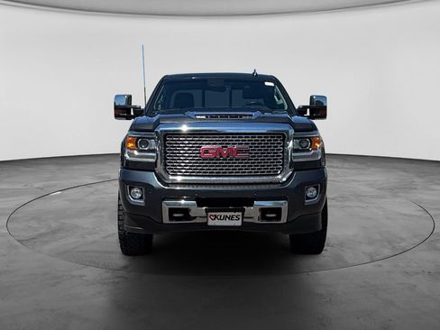 Used 2017 GMC Sierra 3500 Denali w/ Duramax Plus Package AWD/4WD image 2