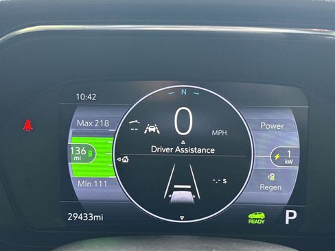 Used 2023 Chevrolet Bolt LT w/ Infotainment Package image 30