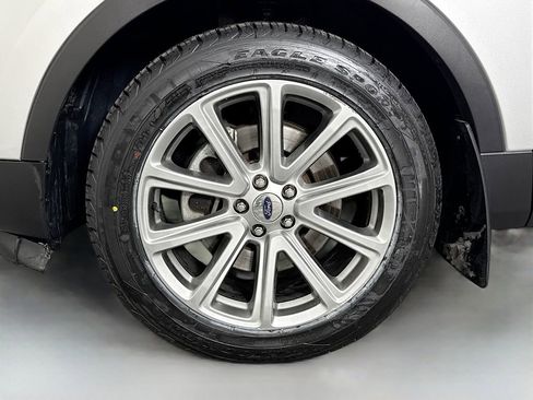 Used 2017 Ford Explorer Limited image 31