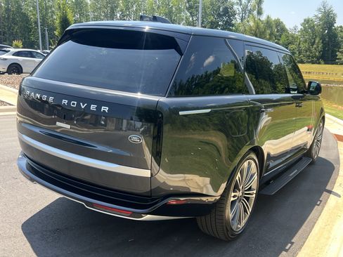 Certified 2023 Land Rover Range Rover Long Wheelbase Autobiography AWD/4WD image 7