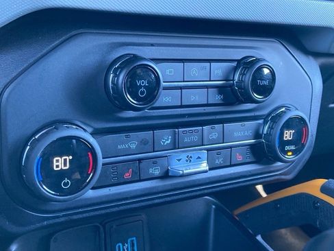 Used 2023 Ford Bronco Badlands w/ Sasquatch Package image 24