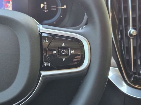 New 2025 Volvo XC90 T8 Plus w/ Protection Package Premier image 38