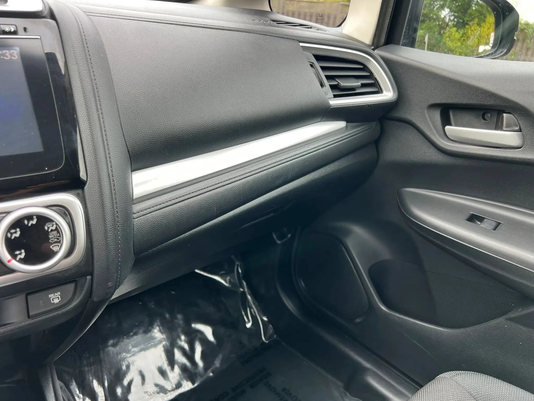 Used 2015 Honda Fit EX image 27
