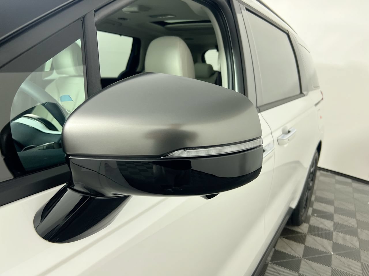 New 2026 Kia Carnival SX Prestige FWD image 12