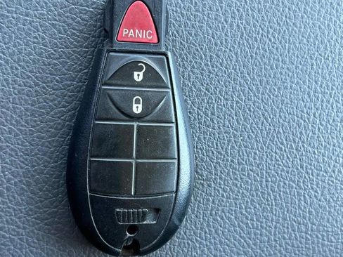 Used 2019 RAM 1500 Express image 15