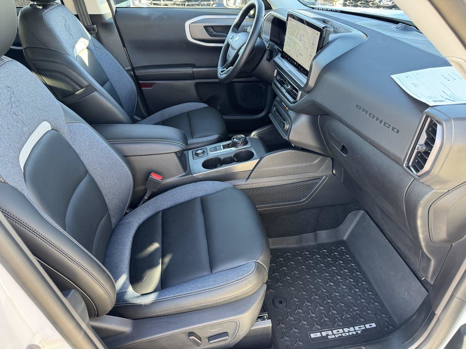 Certified 2025 Ford Bronco Sport Outer Banks w/ Outer Banks Tech Package+ AWD/4WD image 16
