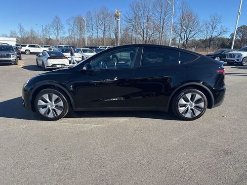 Used 2024 Tesla Model Y Long Range image 2