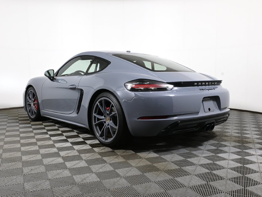 Used 2025 Porsche 718 Cayman S RWD image 3