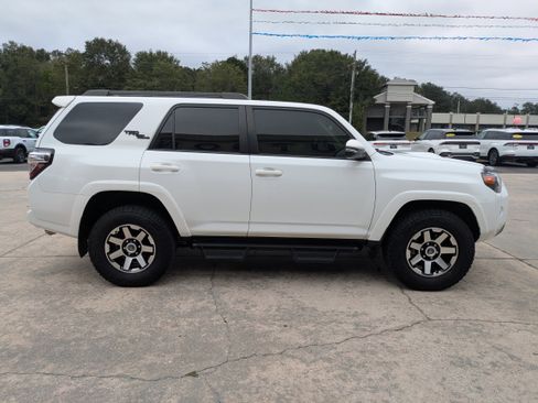 Used 2021 Toyota 4Runner TRD Off-Road Premium w/ Moonroof Package image 5
