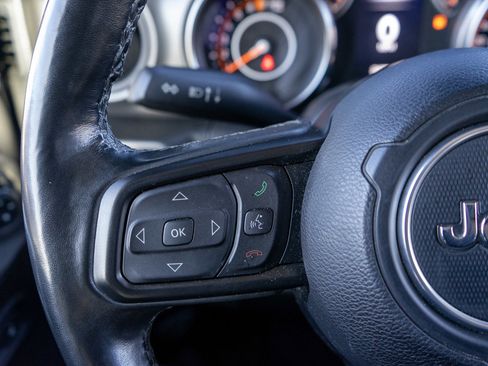 Used 2022 Jeep Wrangler Unlimited Sport AWD/4WD image 22