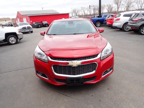 Used 2014 Chevrolet Malibu LT image 2