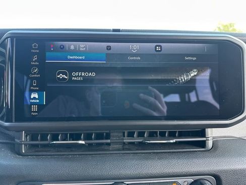 Used 2024 Jeep Wrangler Sport S image 38